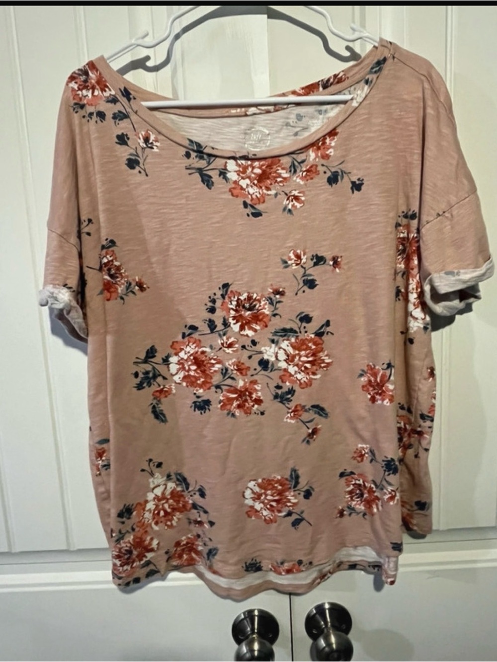 Maurices Dusty Rose Floral Short Sleeve Tee
